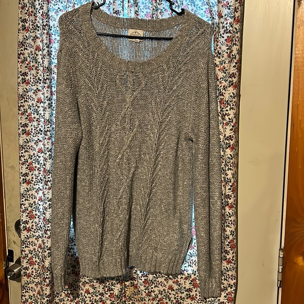Grey sweater